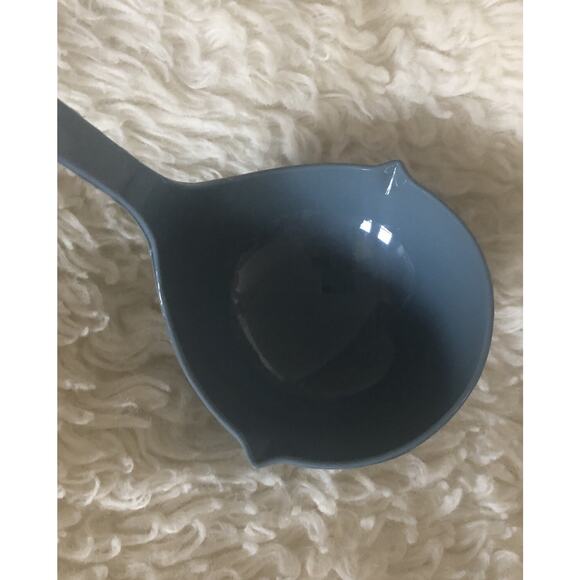 Vintage Ekco Ladle Blue Plastic Soup Spoon Dipper Cooking Utensil Kitchen USA - Picture 2 of 5